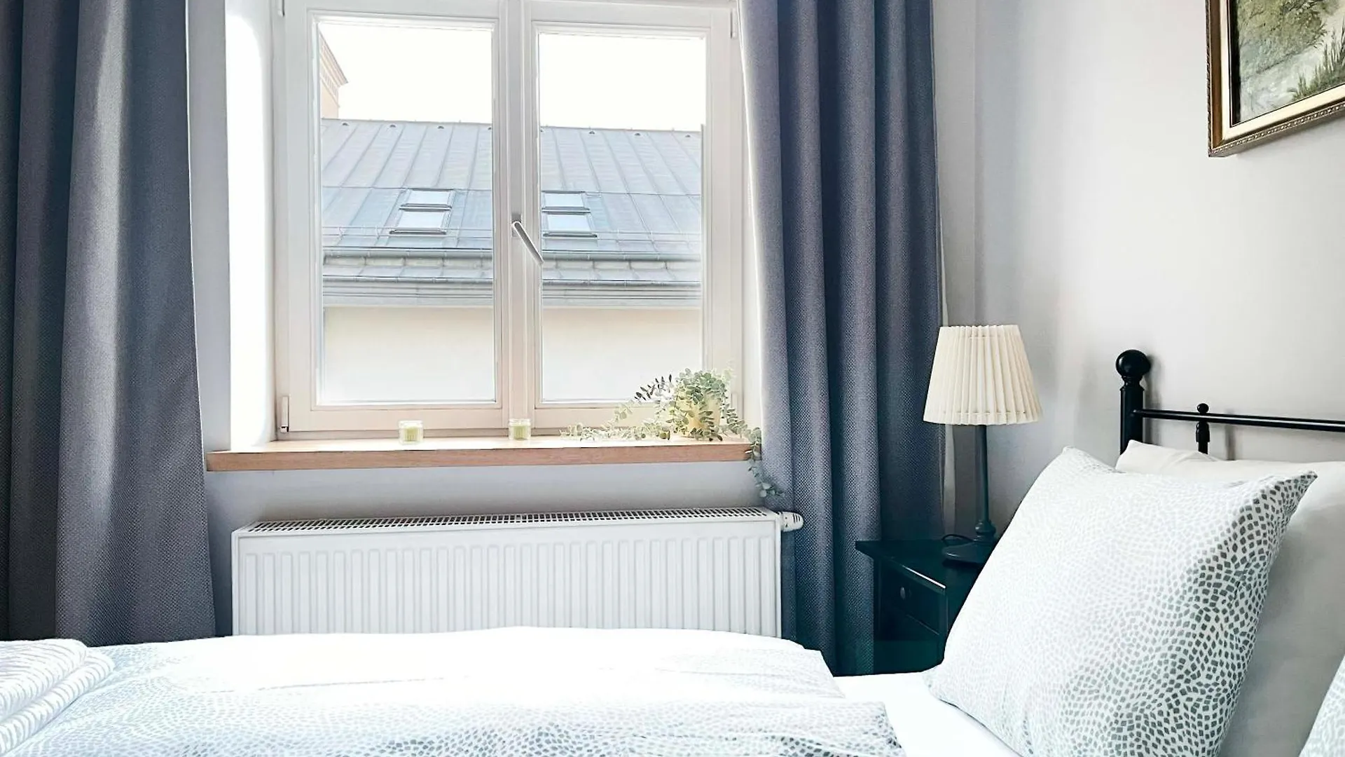 Welcoming Apartments With Bedrooms And Air Conditioning, City Center Krakov