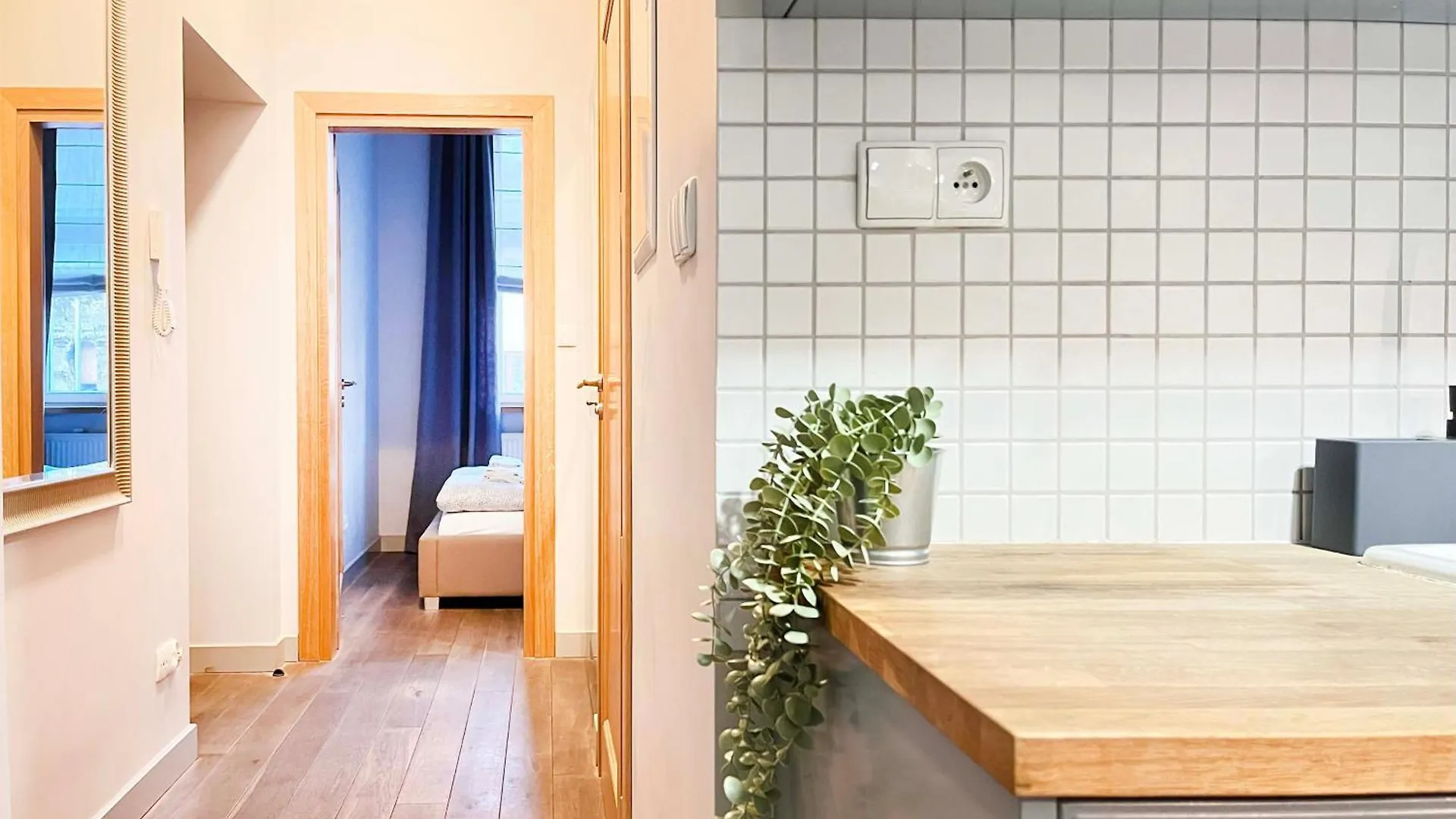Welcoming Apartments With Bedrooms And Air Conditioning, City Center Krakov Polsko