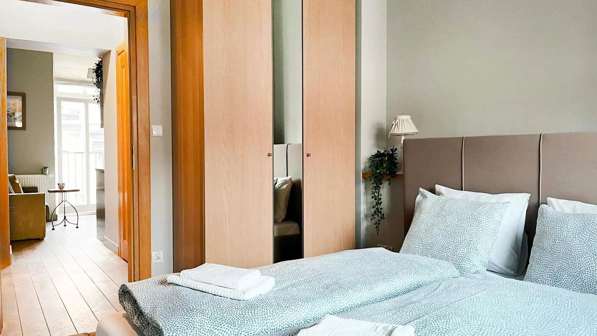 Welcoming Apartments With Bedrooms And Air Conditioning, City Center Kraków 0*,